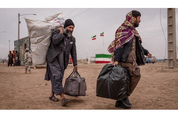 خروج بی‌سابقه مهاجران افغان از ایران