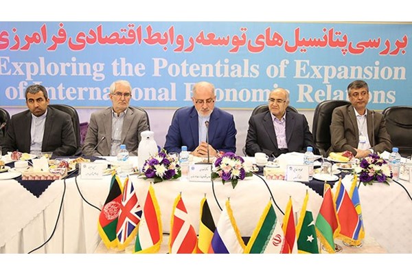 اتاق کرمان برای توسعه بازارهای صادراتی استان، مصمم است