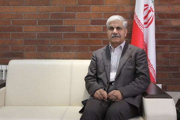 «علی عباسلو»؛ پیشکسوت برگزیده بخش صنعت استان کرمان در سال98