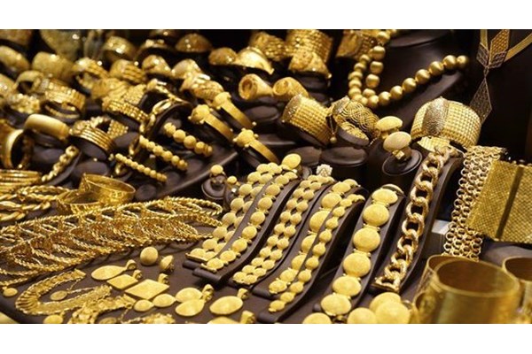 معامله طلا وجواهر در فضای مجازی غیر قانونی است